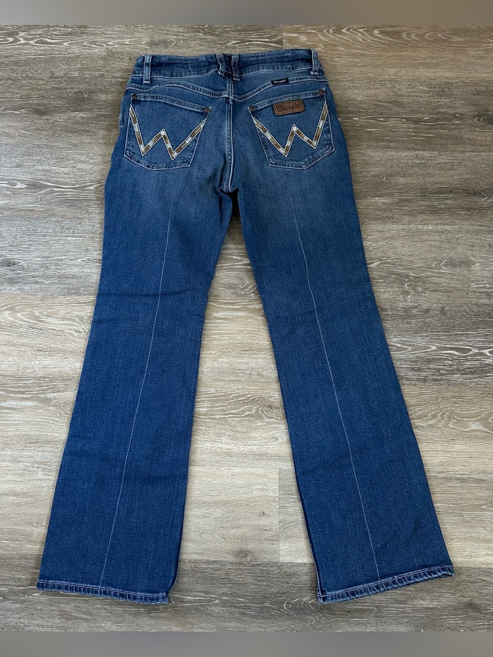Women’s wrangler embroidered pockets boot jeans Sz 29x30 - Picture 6 of 7